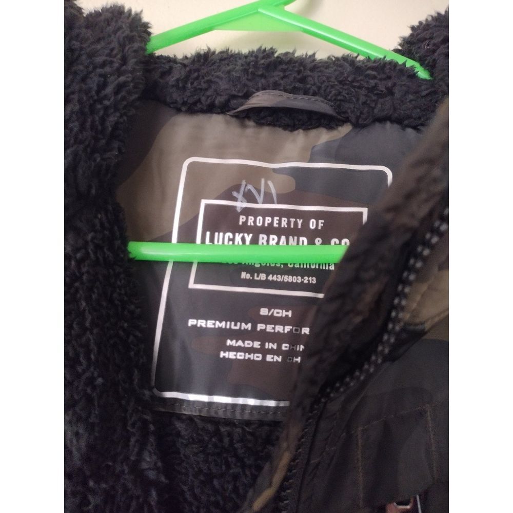 Lucky brand women's camo winter jacket size small - Picture 3 of 6
